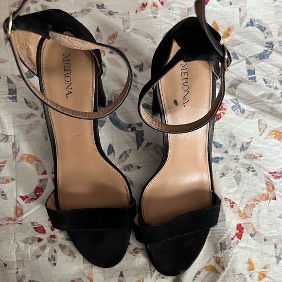 Merona black heels in size 10. - Picture 2 of 4